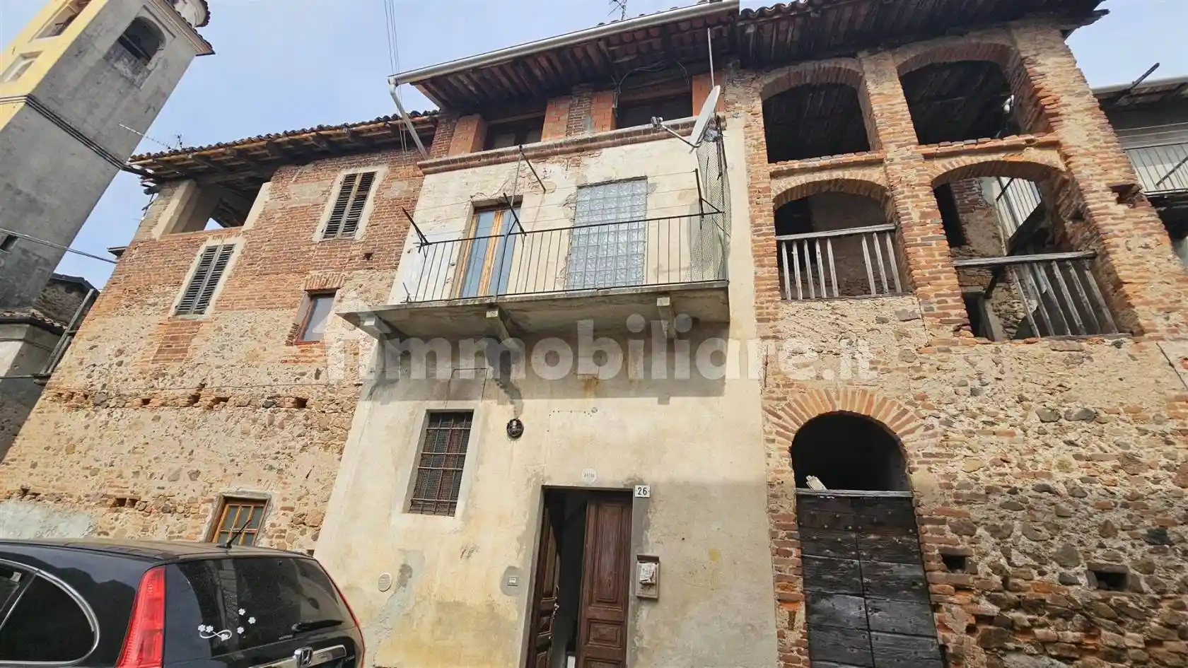 Casa indipendente in vendita a Brusnengo