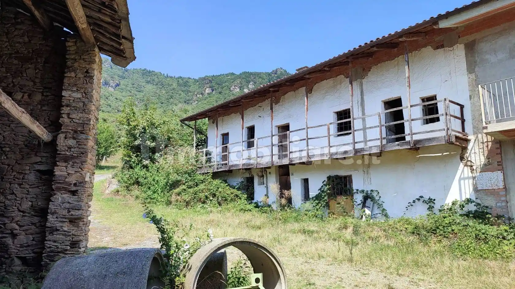 Rustico - Casale in vendita a Envie