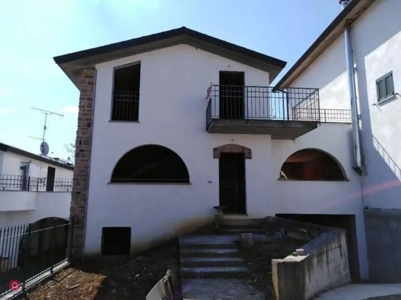 Villa in vendita a Godiasco Salice Terme