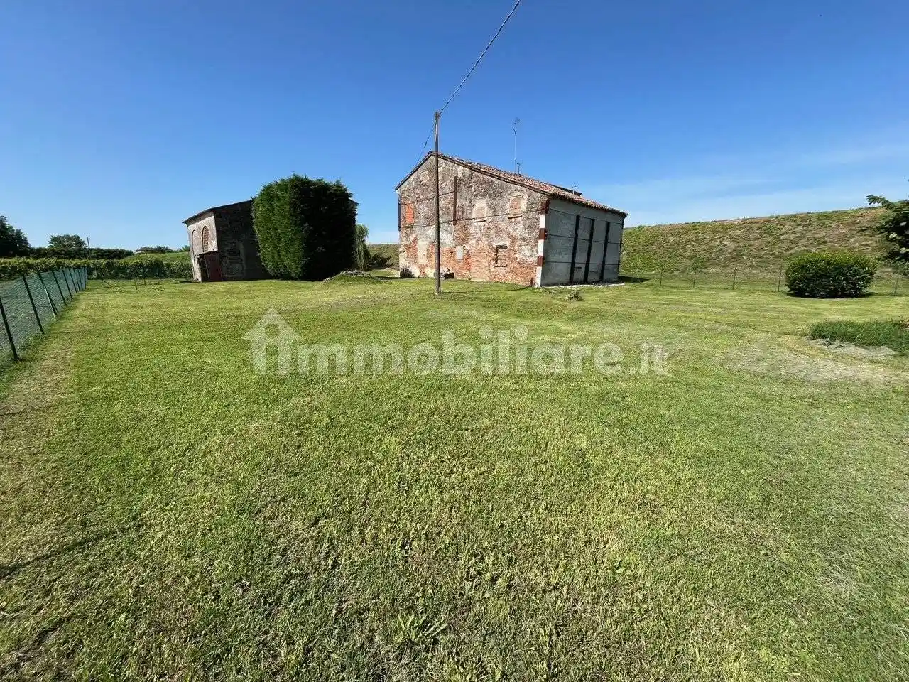 Rustico - Casale in vendita a San Benedetto Po