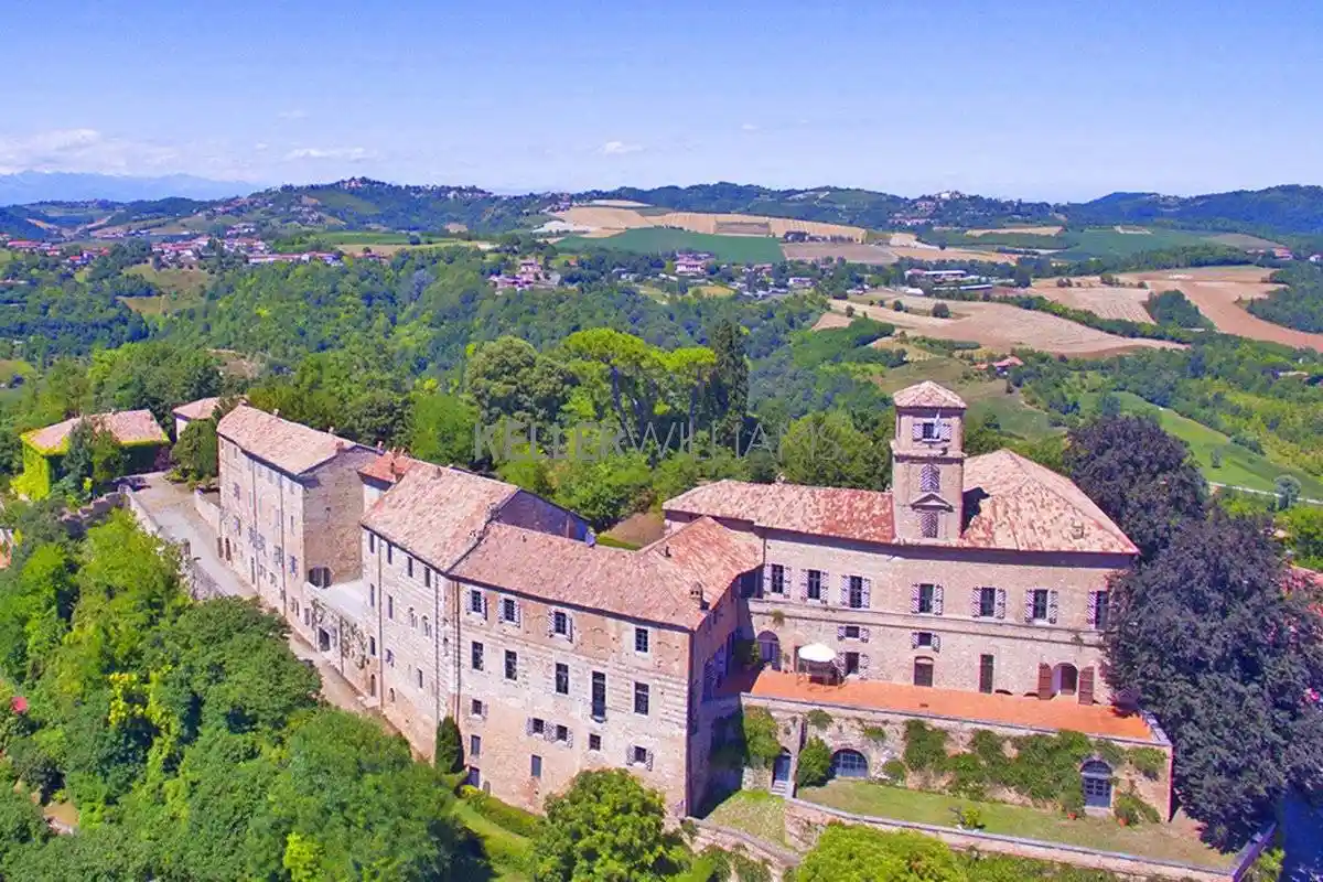 Palazzo - Edificio in vendita a Montiglio Monferrato
