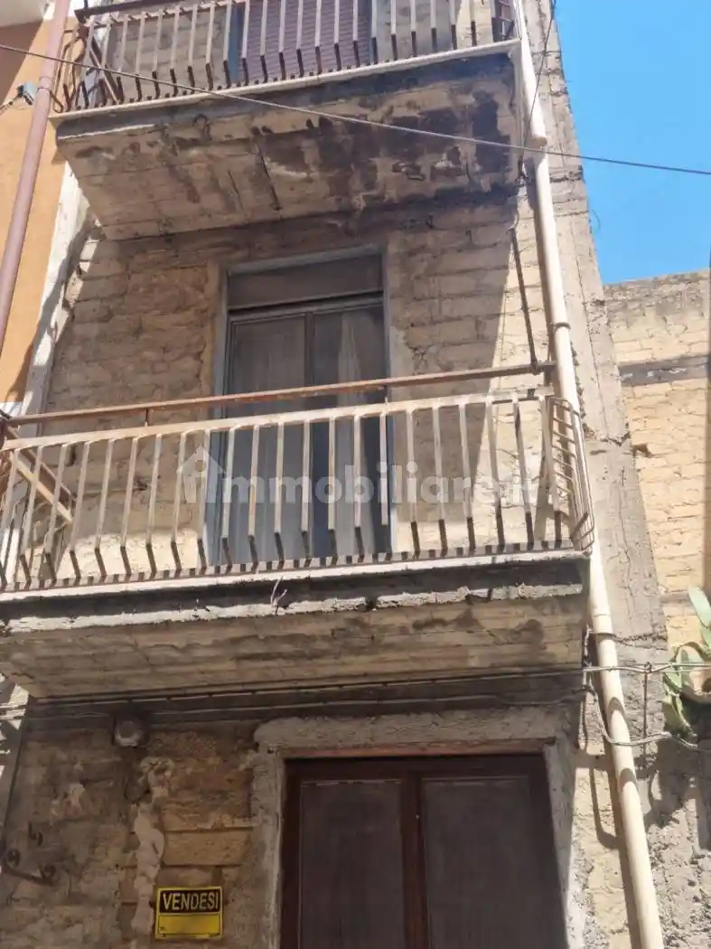 Casa indipendente in vendita a Palagonia