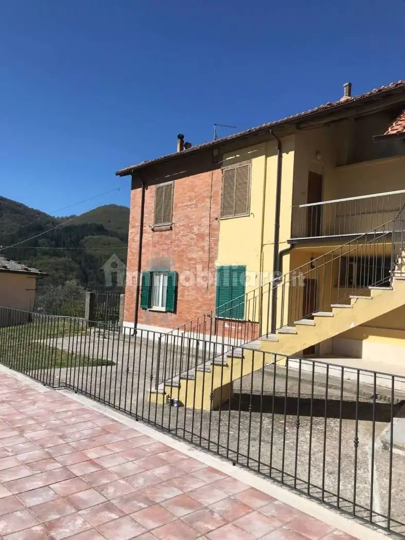 Trilocale piazza Giorgio Almirante 2, Affile - foto 2