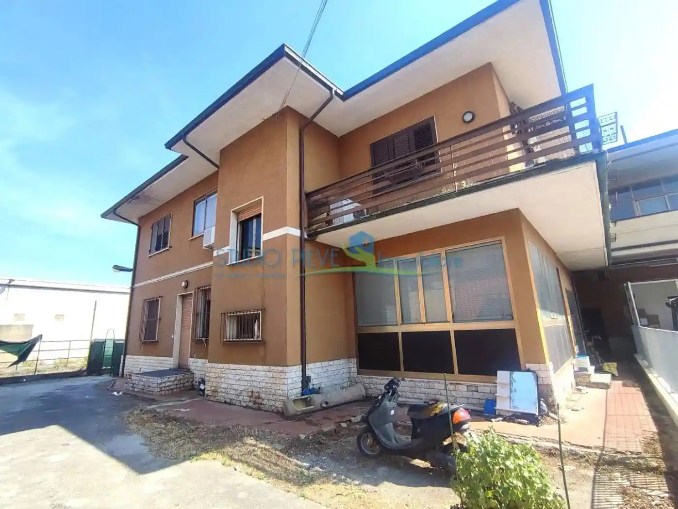 Palazzo - Edificio in vendita a Monsummano Terme