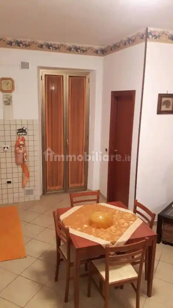 Quadrilocale via Gran Sasso 44, Centro, Sulmona - foto 2