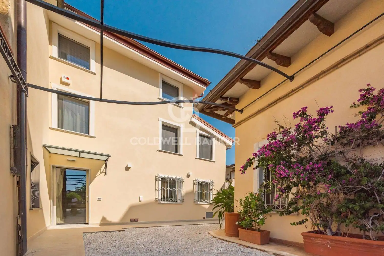 Casa indipendente in affitto a Seravezza