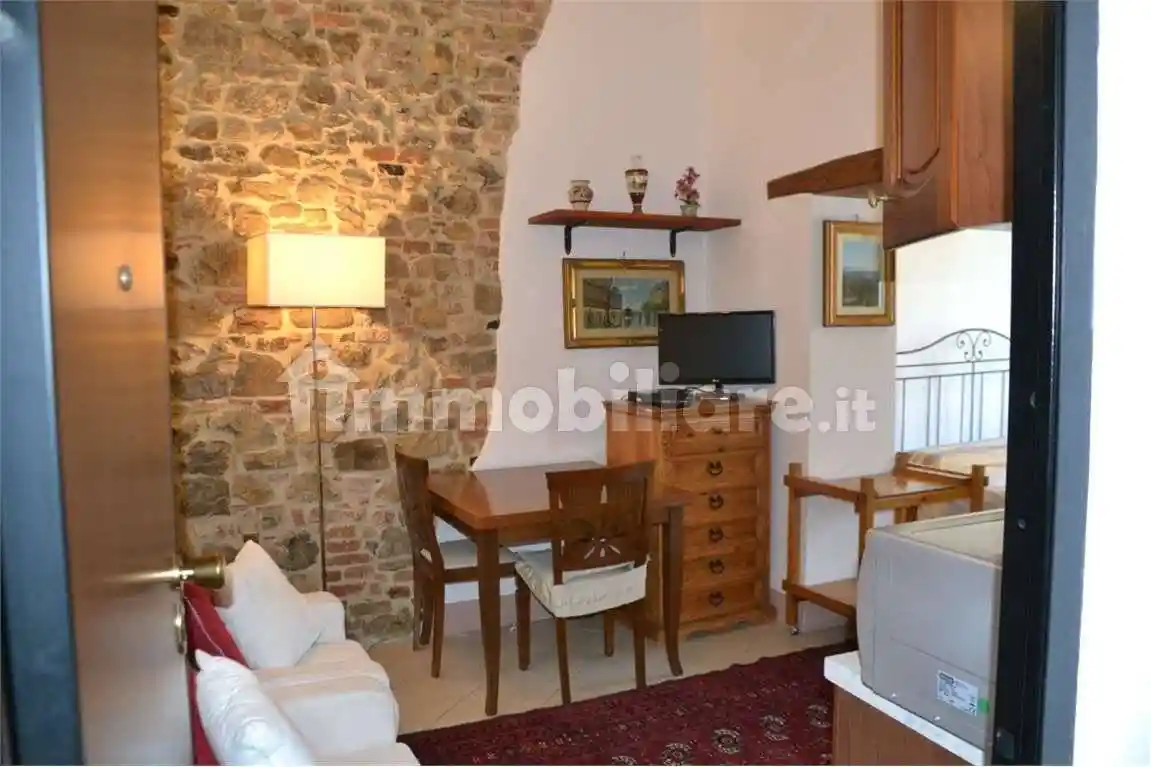 Appartamento in vendita a Lucignano