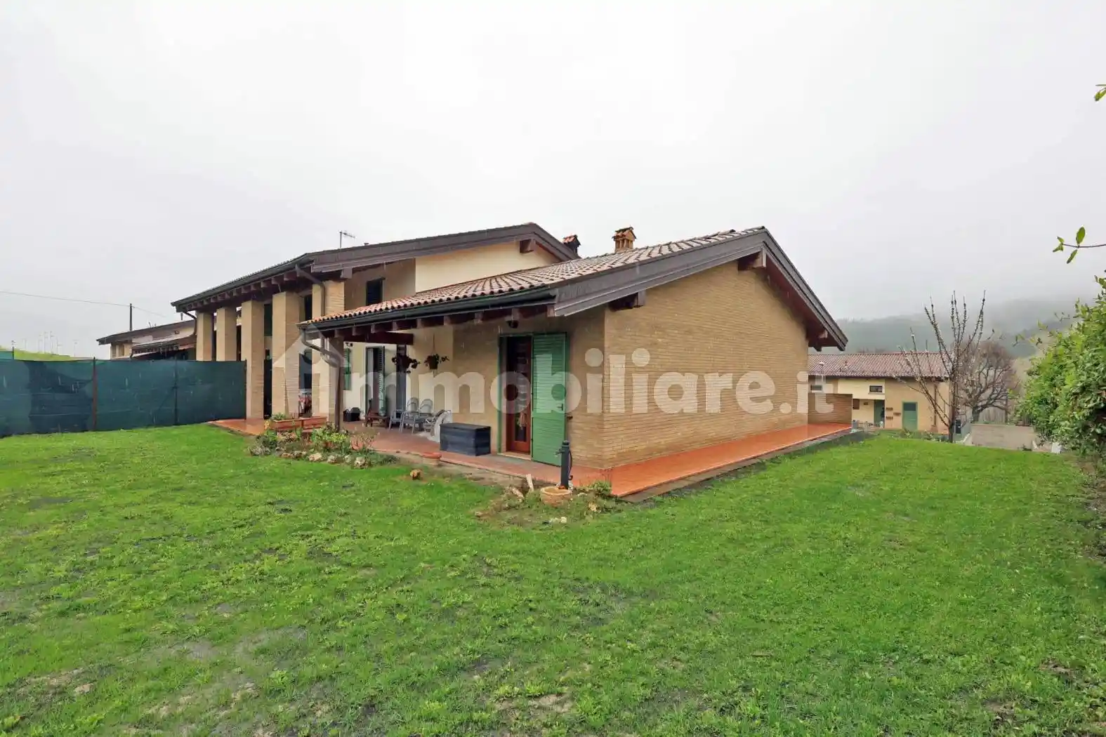 Villetta a schiera in vendita a Vezzano sul Crostolo