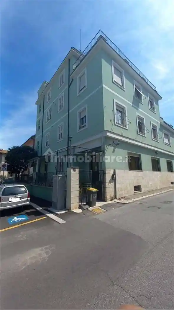 Palazzo - Edificio in vendita a Terni