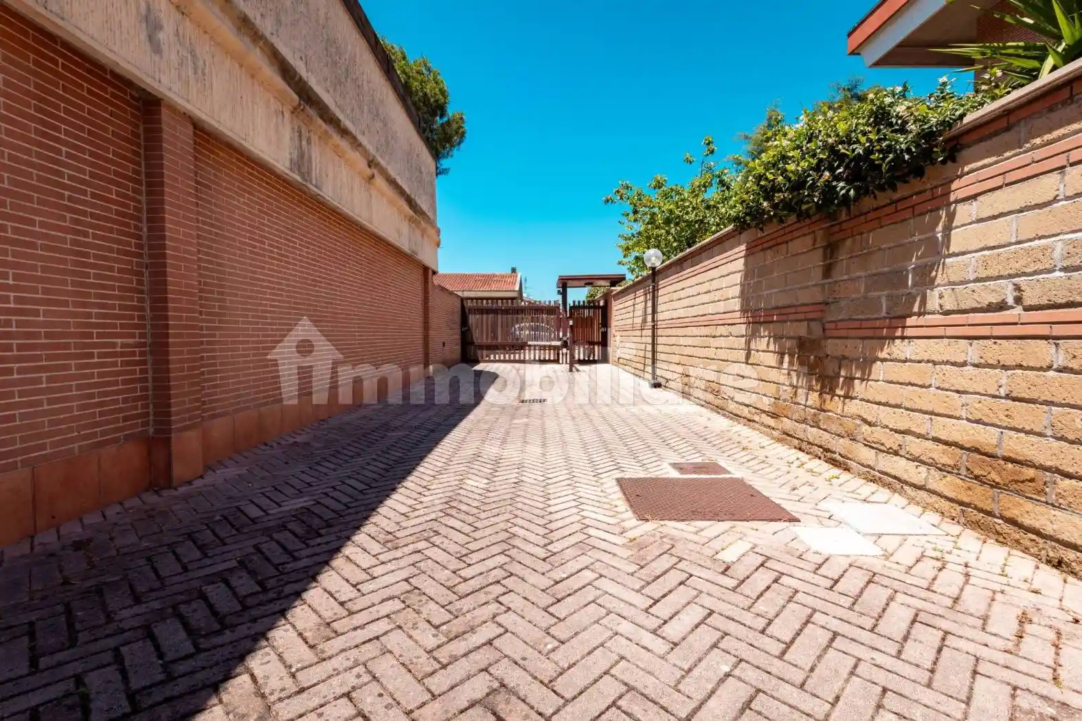 Villa plurifamiliare via Antonio Bazzini 4/B, Infernetto, Roma - foto 3