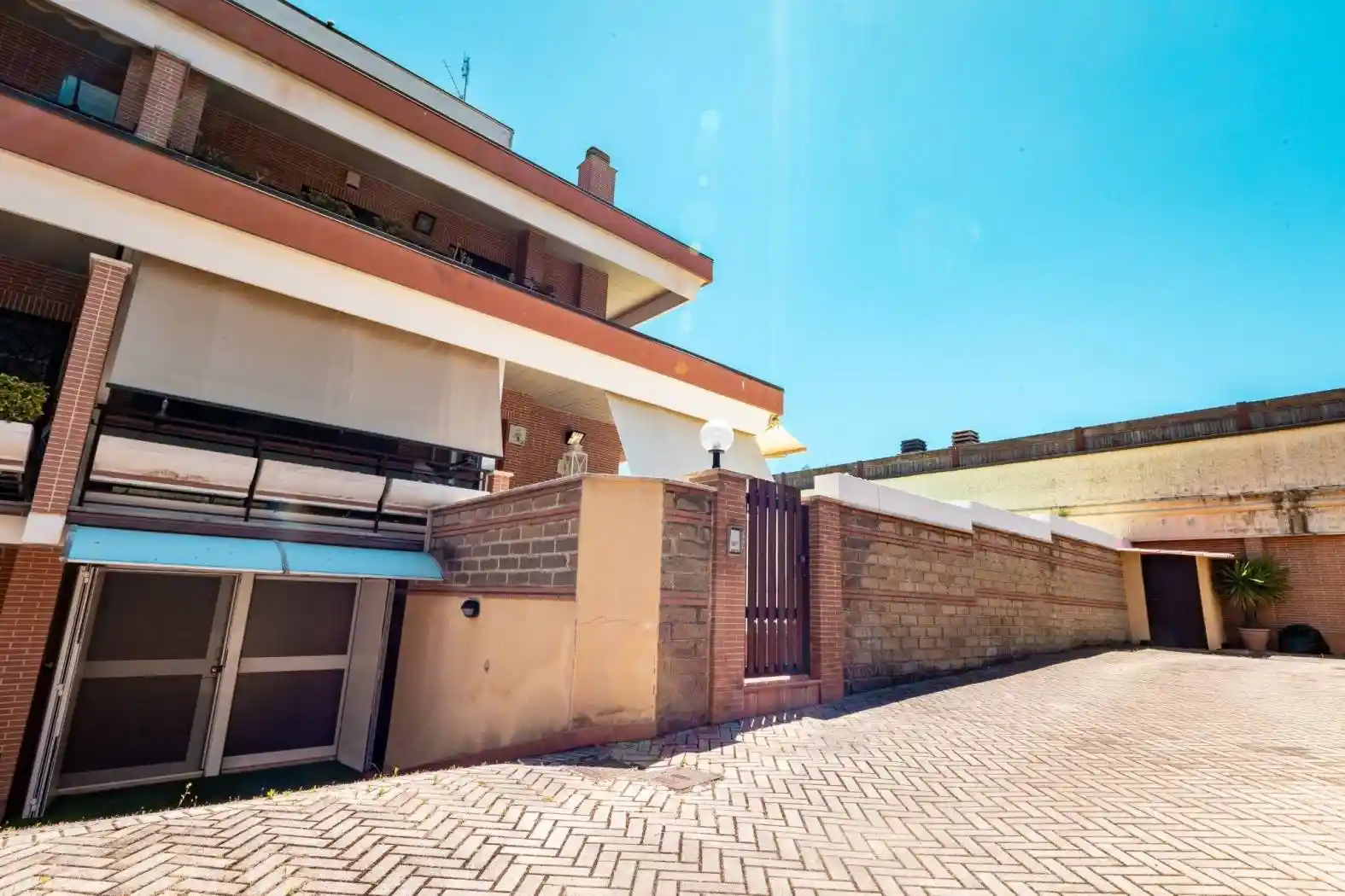 Villa plurifamiliare via Antonio Bazzini 4/B, Infernetto, Roma - foto 4