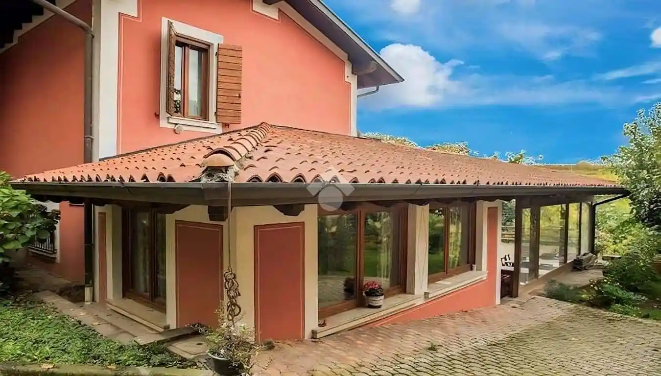 Palazzo - Edificio in vendita a Monticelli Brusati