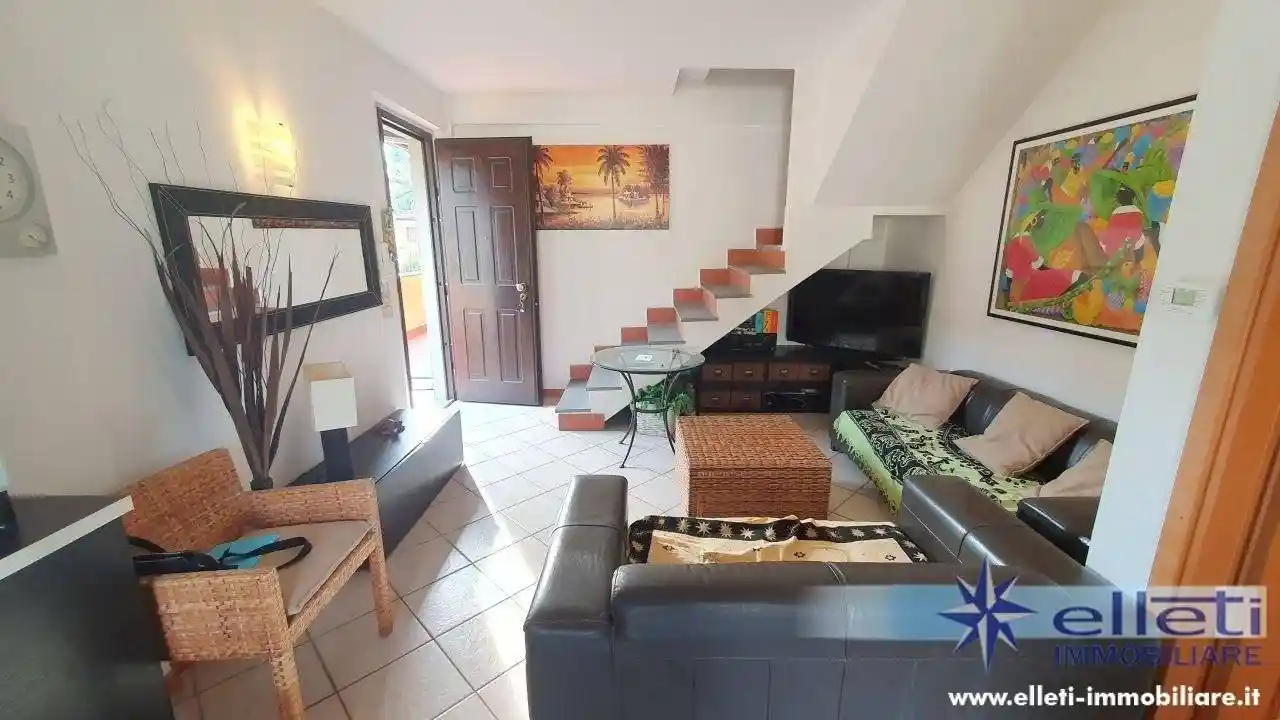 Appartamento in vendita a Massa