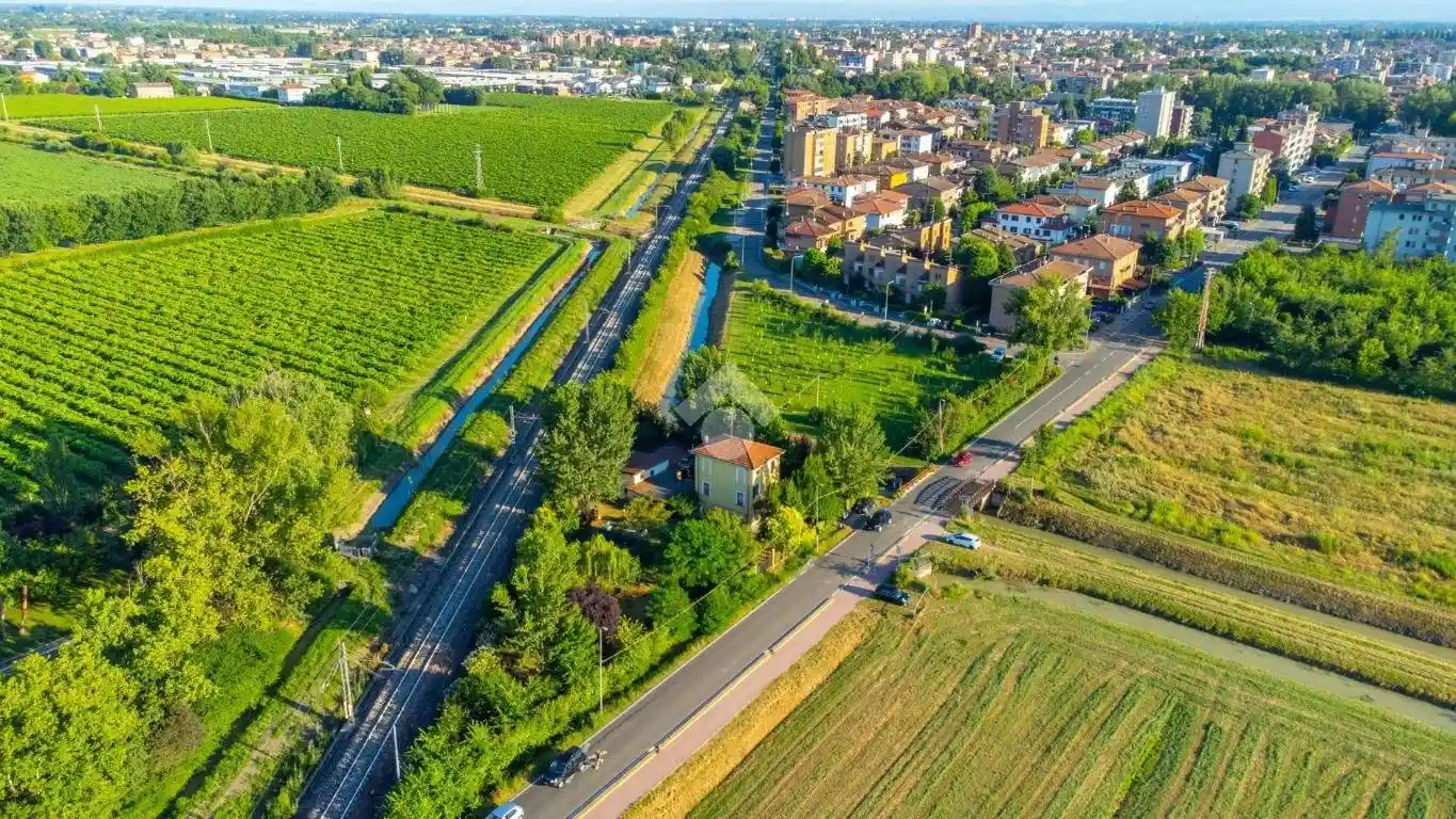 Casa indipendente in vendita a Carpi