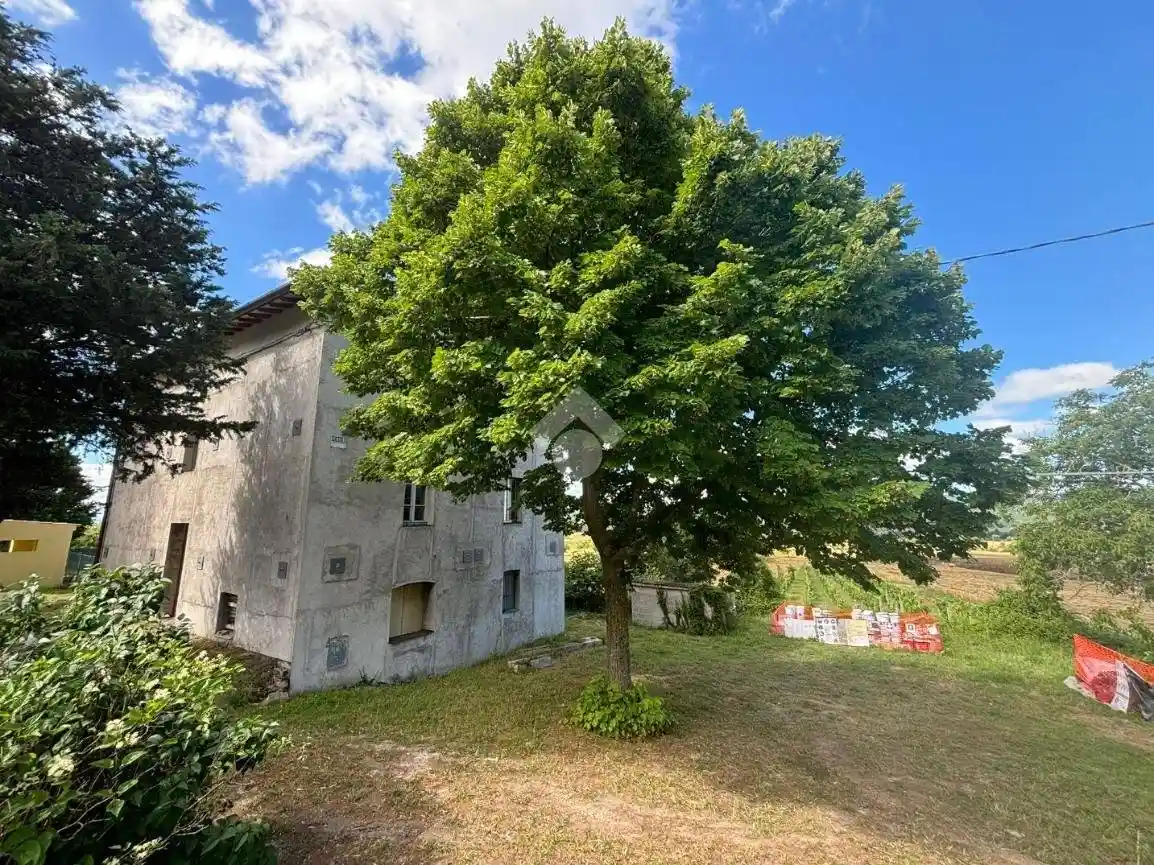 Casa indipendente in vendita a Sigillo