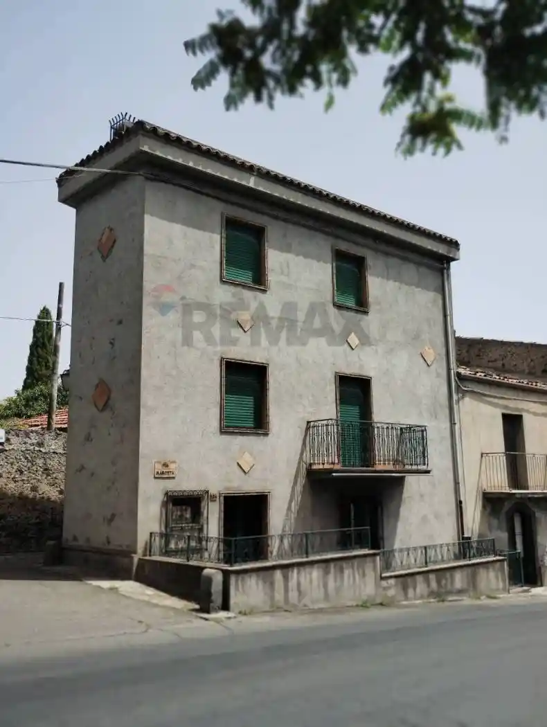 Casa indipendente in vendita a Randazzo