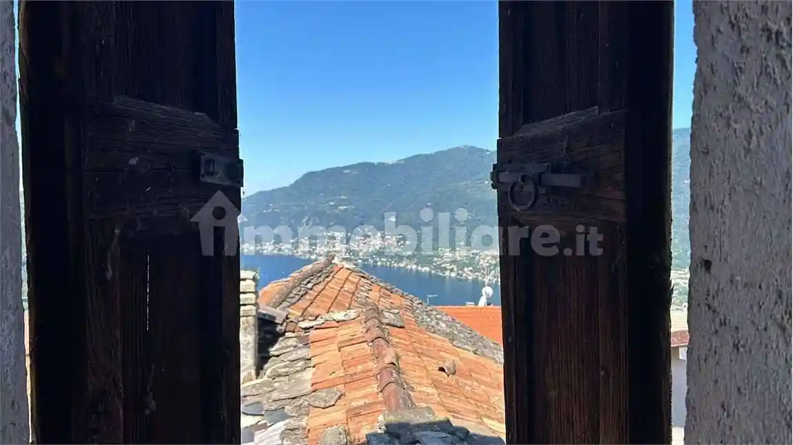 Casa indipendente in vendita a Faggeto Lario