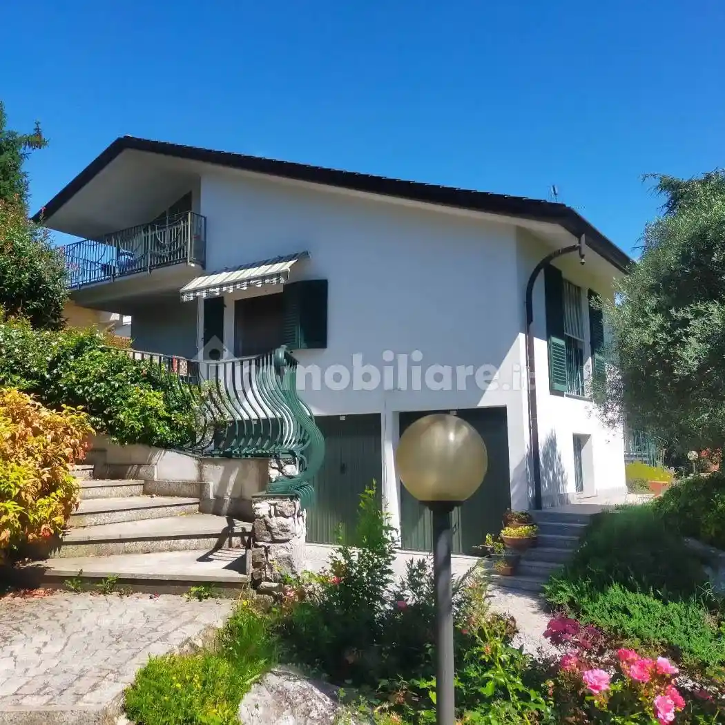 Villa in vendita a Solbiate Arno
