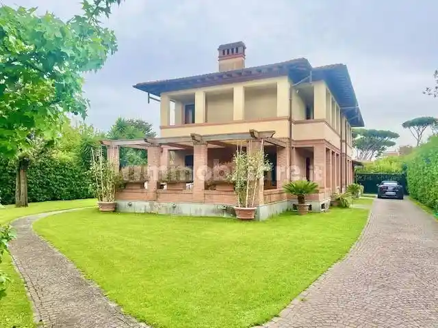 Villa in affitto a Forte dei Marmi
