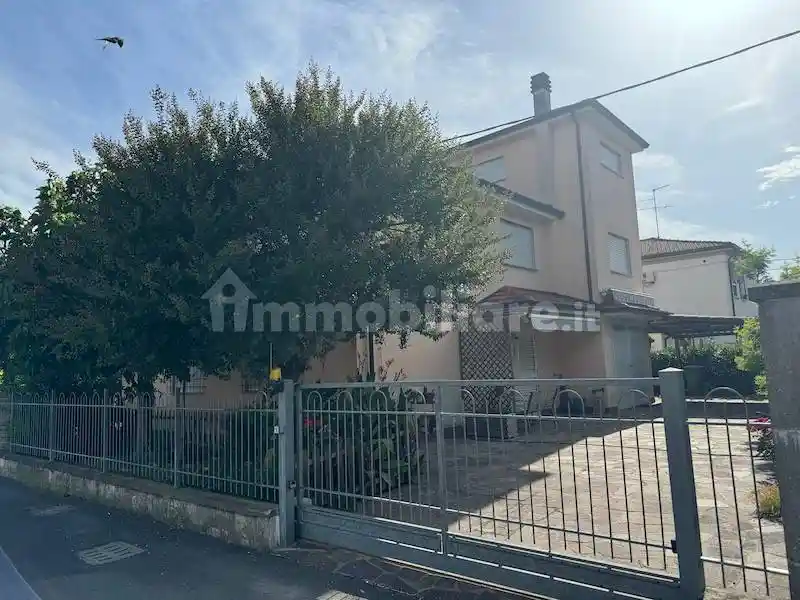 Villa in vendita a Molinella