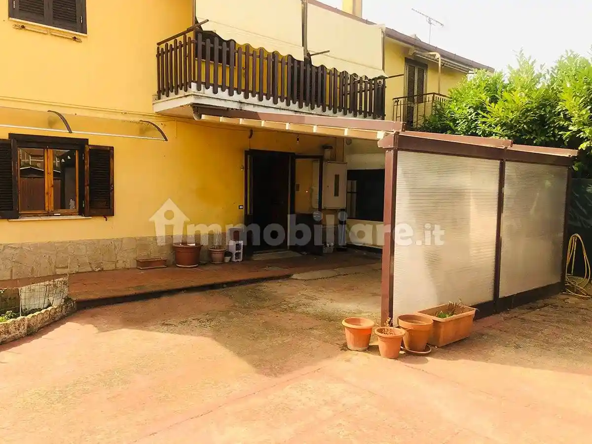 Quadrilocale via Berardi 29, Ginestra Sabina, Monteleone Sabino - foto 3