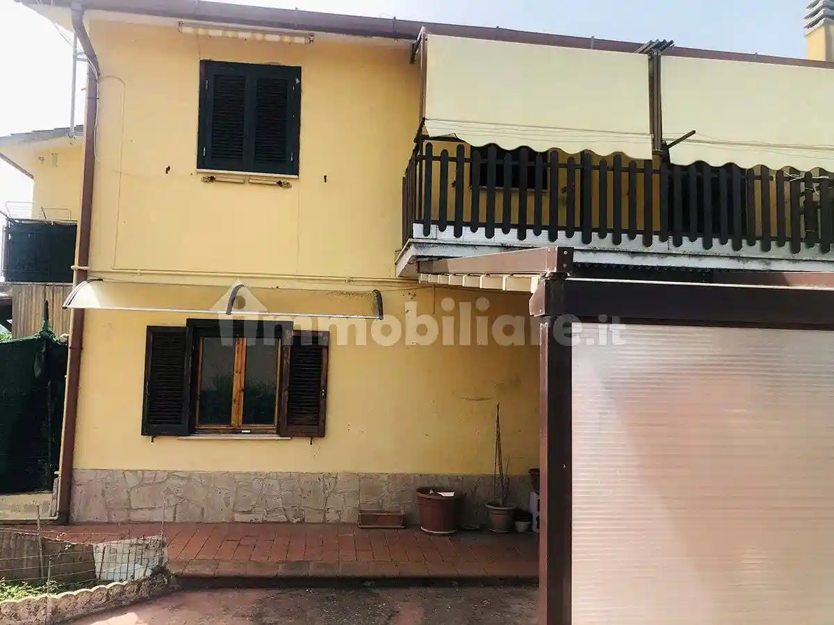 Quadrilocale via Berardi 29, Ginestra Sabina, Monteleone Sabino - foto 4