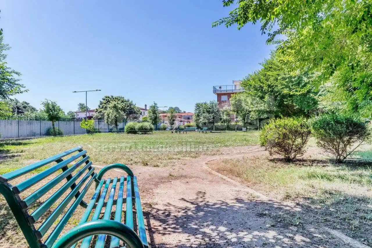 Quadrilocale via della Cacciuta 124, Infernetto, Roma - foto 2