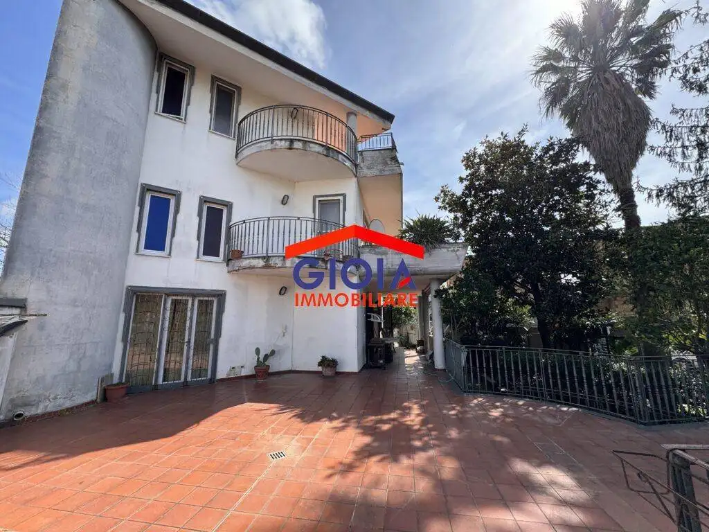 Villa in vendita a Mondragone
