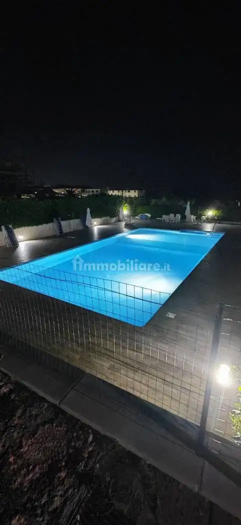 Appartamento in affitto a Padenghe sul Garda