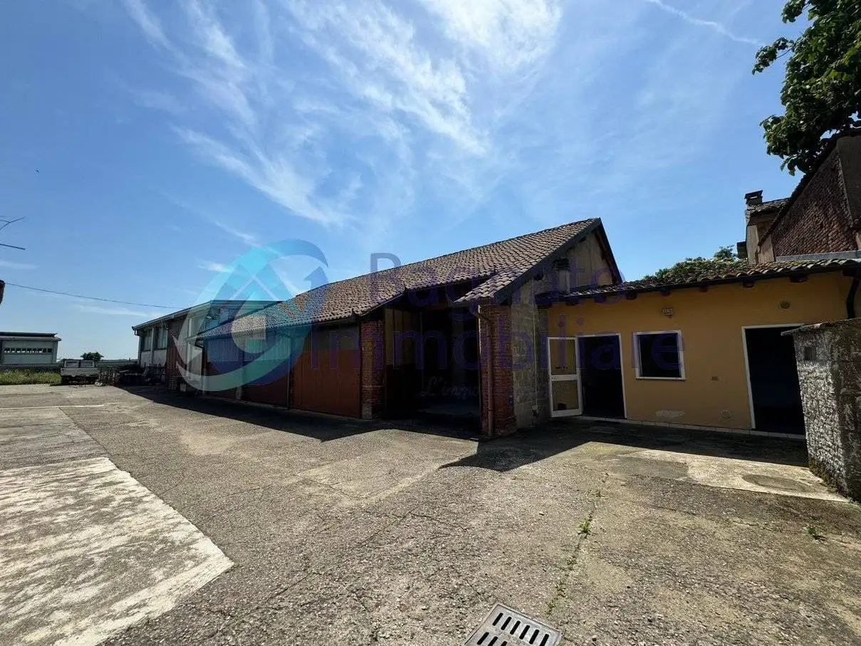 Villa unifamiliare via Giuseppe Garibaldi 4, Centro, Casalino - foto 3