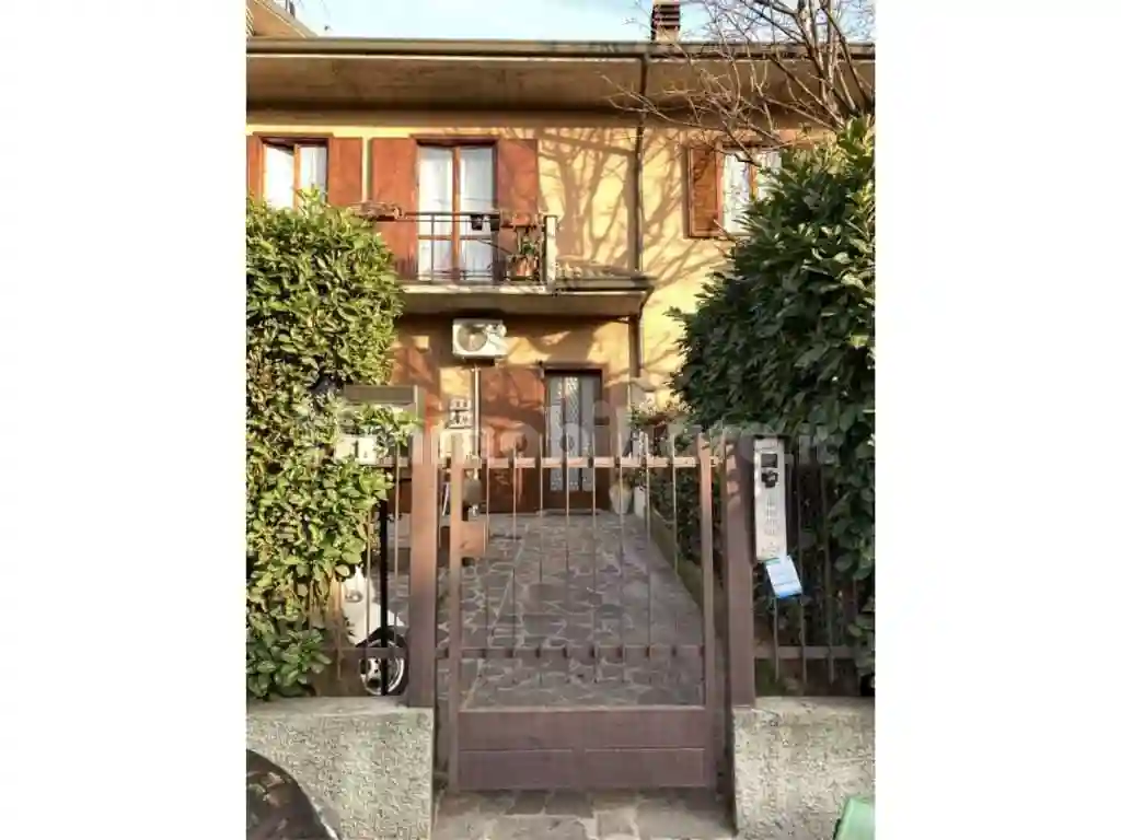 Villetta a schiera - foto 2