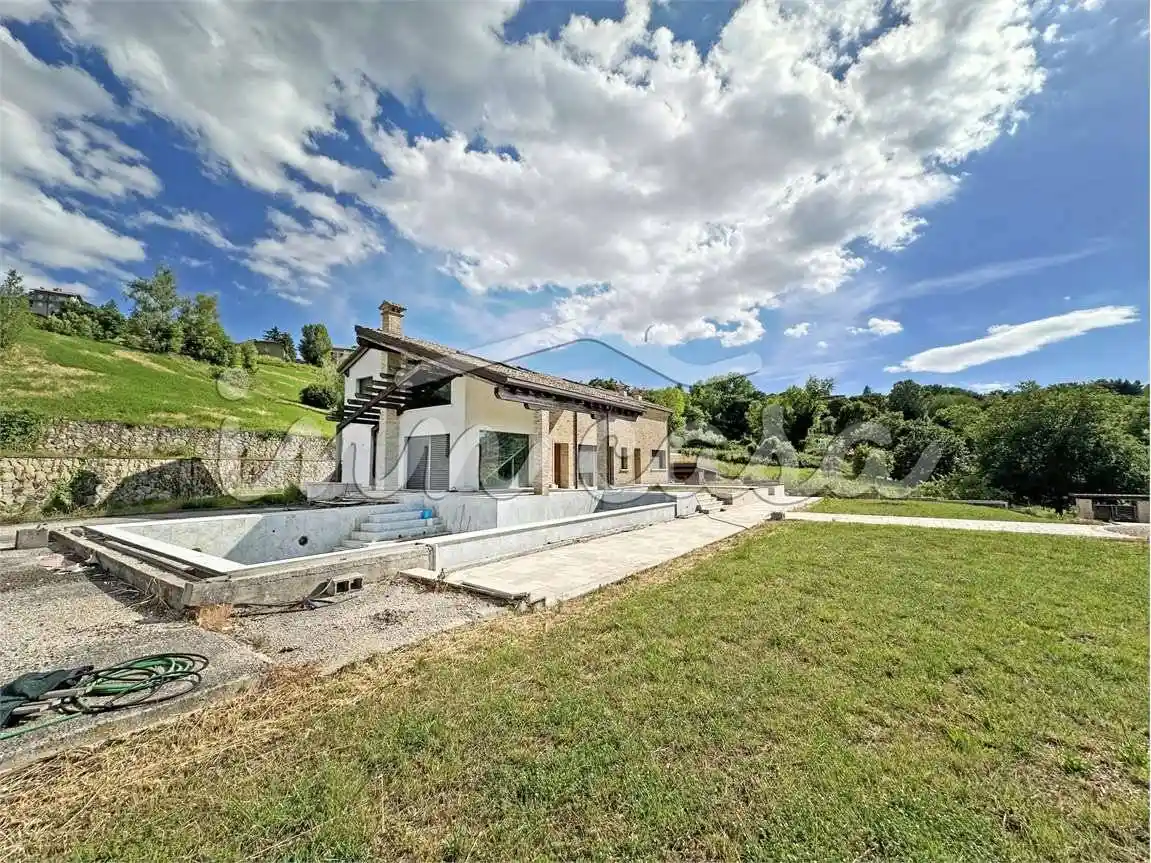 Villa in vendita a Saludecio