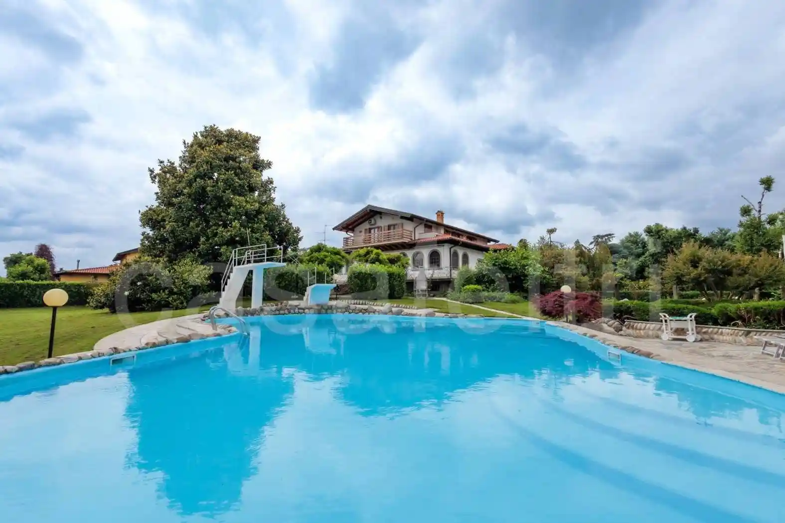 Villa in vendita a Capriate San Gervasio