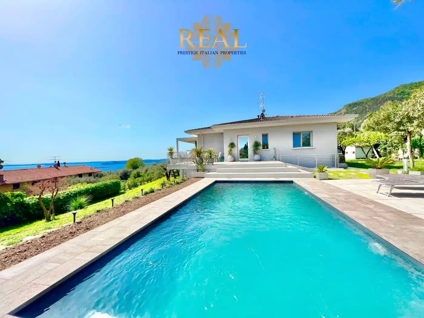 Villa in vendita a Toscolano-Maderno