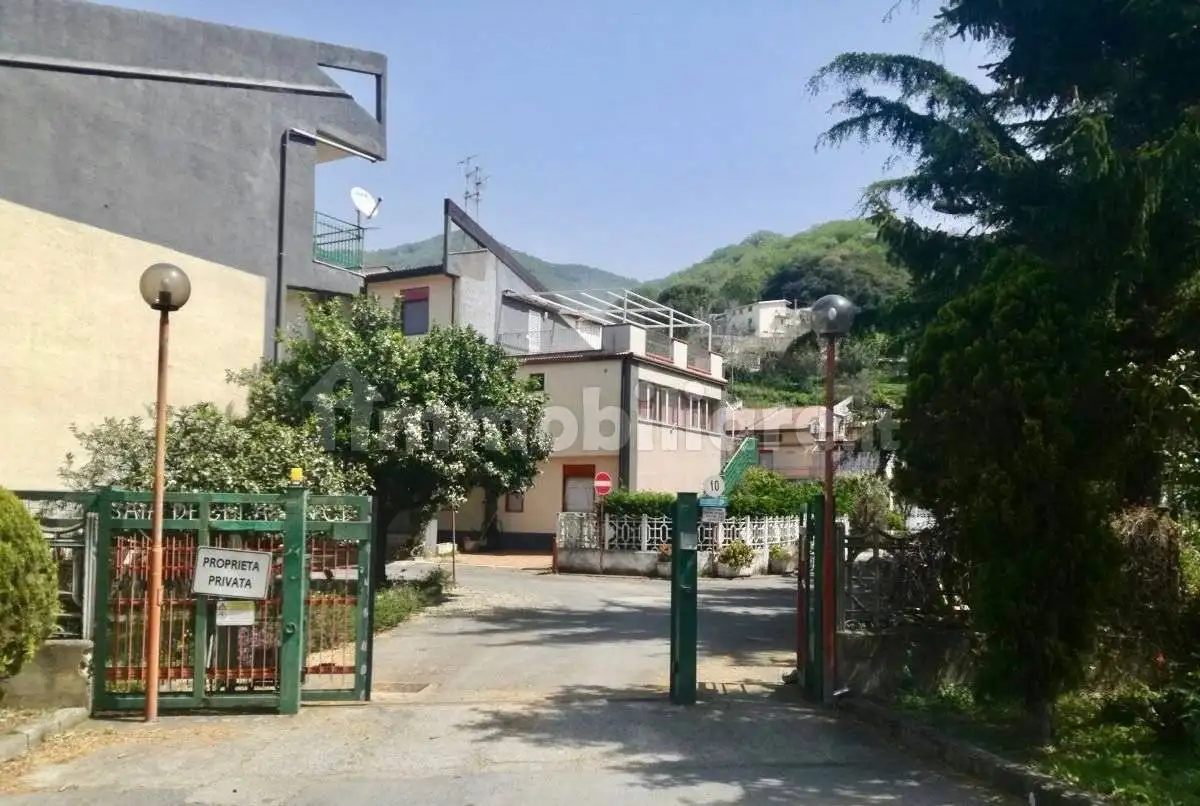 Trilocale Contrada Fabiano 2, Falconara Albanese