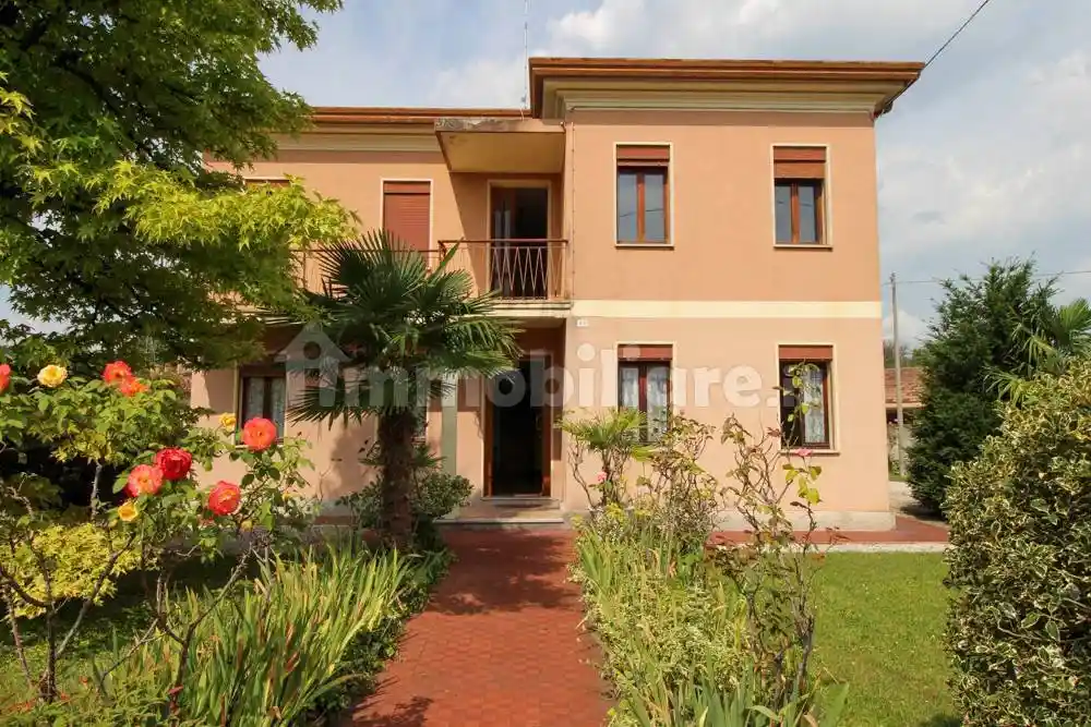 Casa indipendente in vendita a San Vendemiano