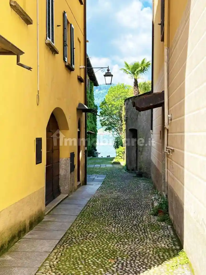Villa in vendita a Orta San Giulio