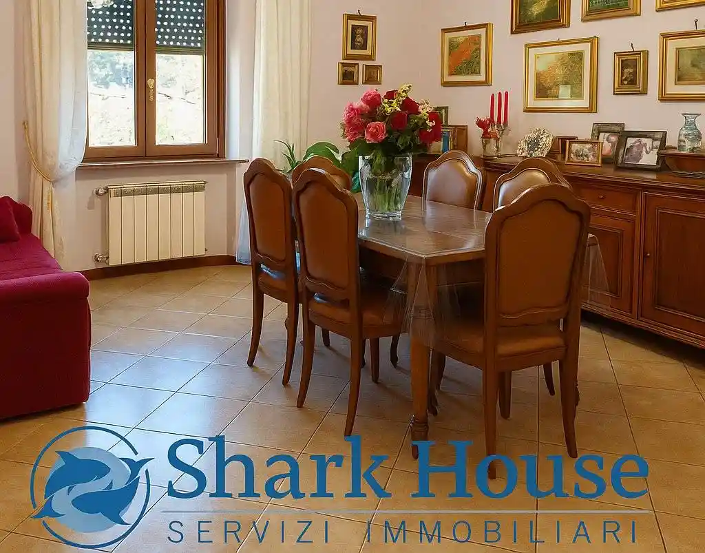 Palazzo - Edificio in vendita a Carpineto Romano