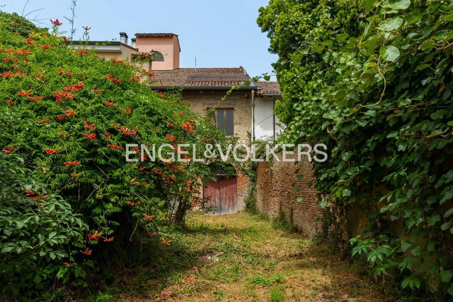 Casa indipendente in vendita a Cento