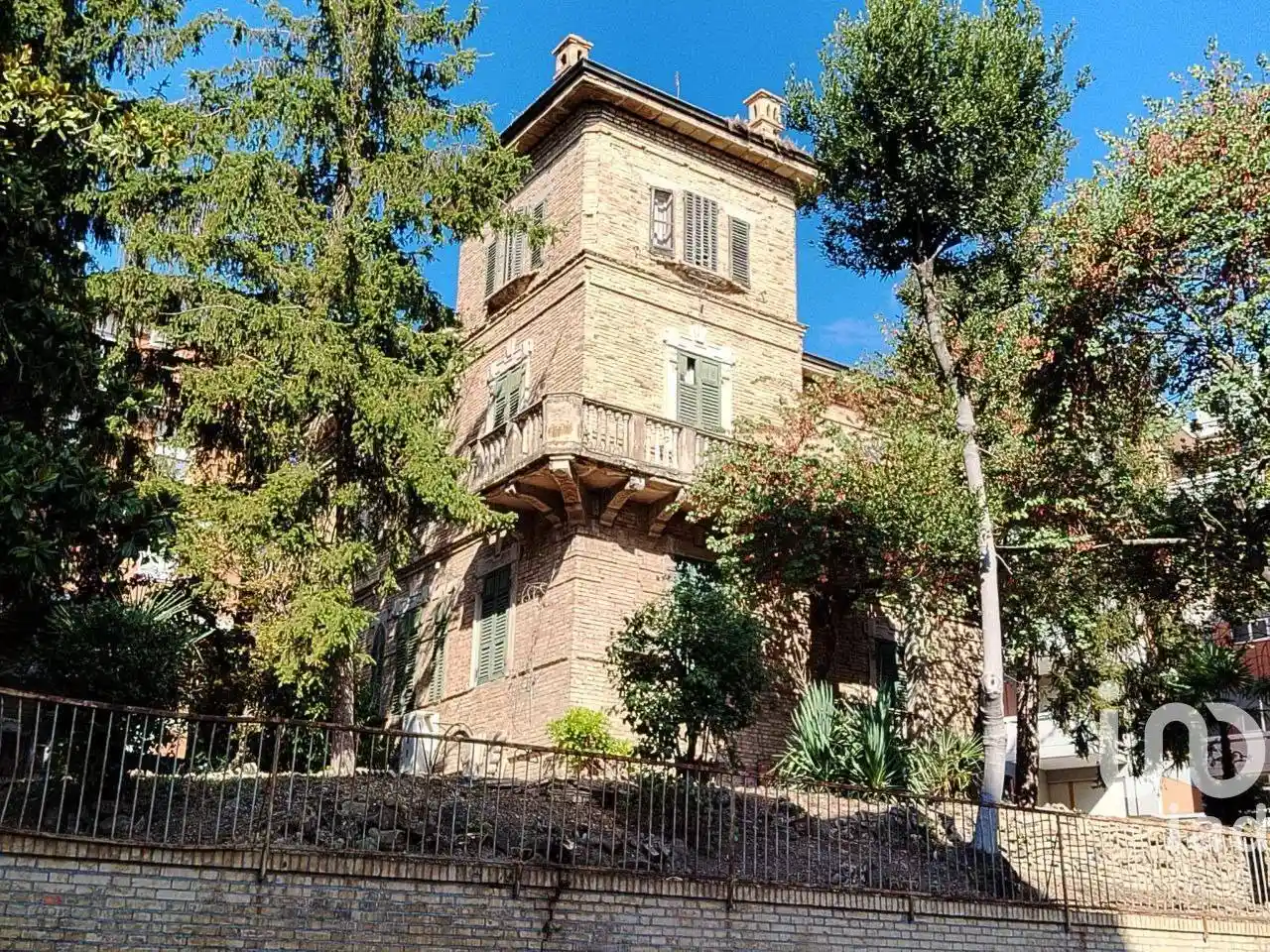 Villa in vendita a Macerata