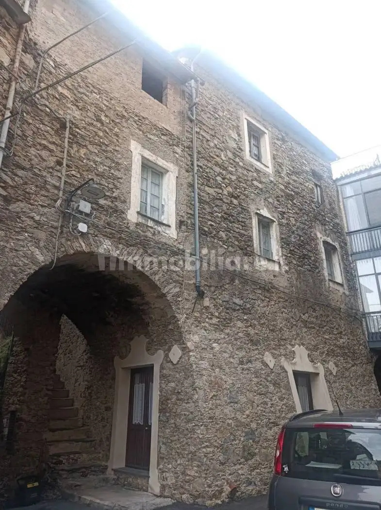 Rustico - Casale in vendita a Castelbianco