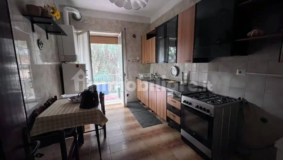 Trilocale via Salvator Rosa, Sala, Mellusi, Benevento - foto 2