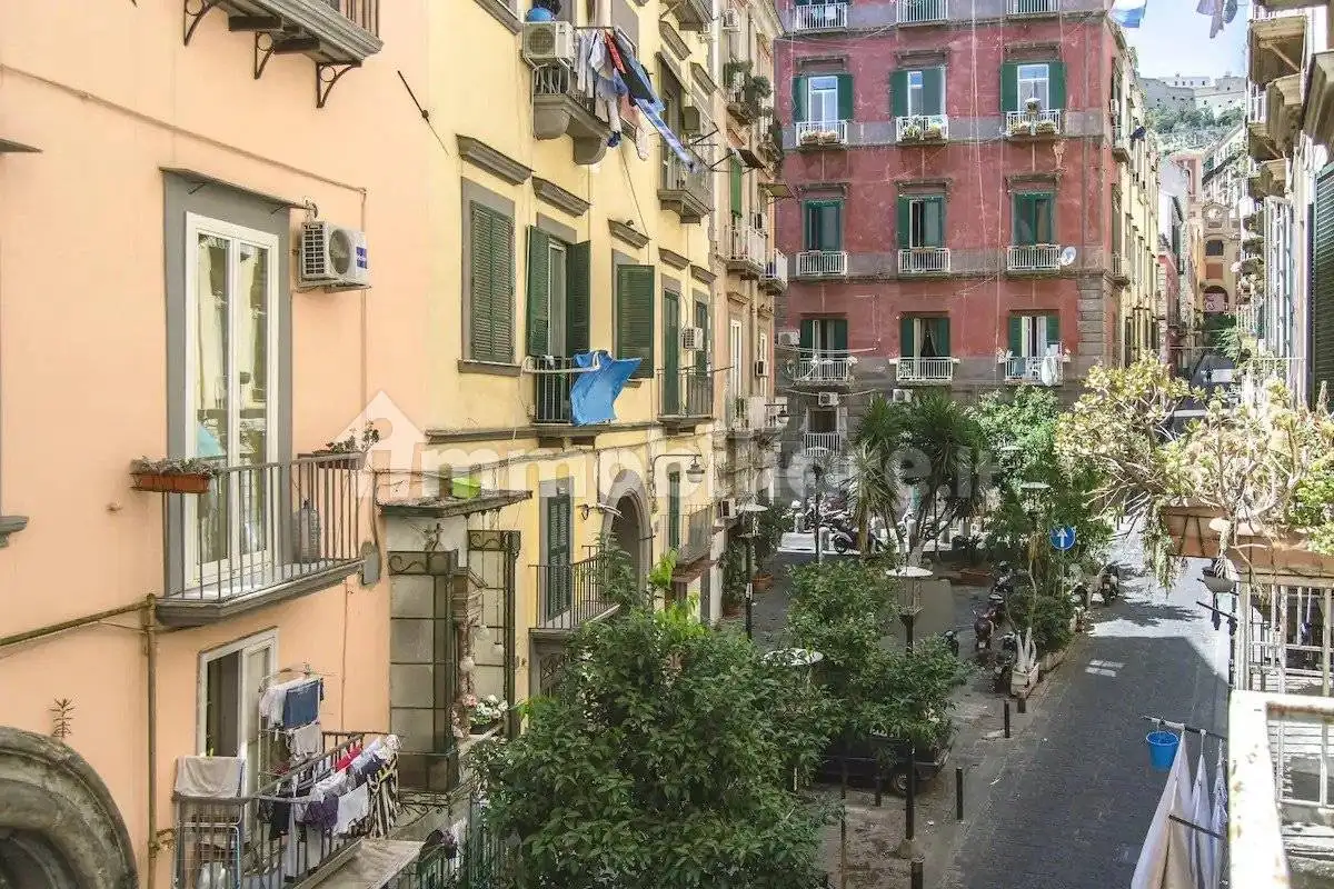 Appartamento in vendita a Napoli