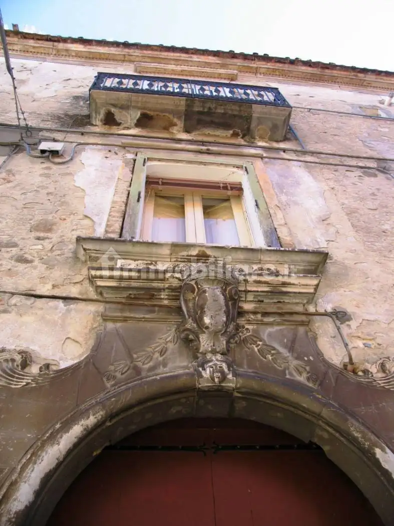 Palazzo - Edificio in vendita a Senise