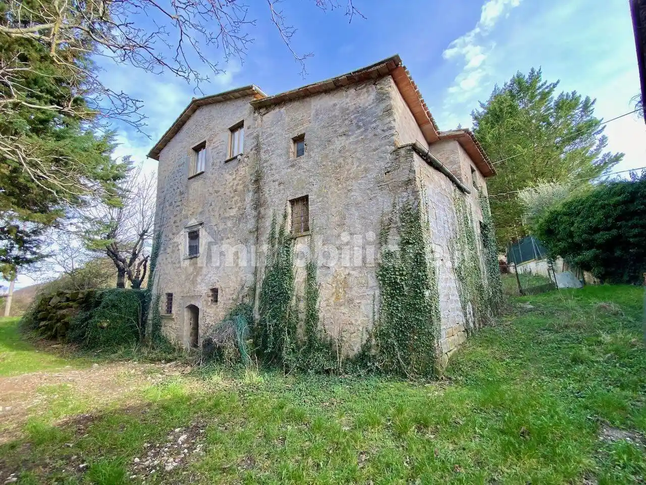 Rustico - Casale in vendita a Gubbio