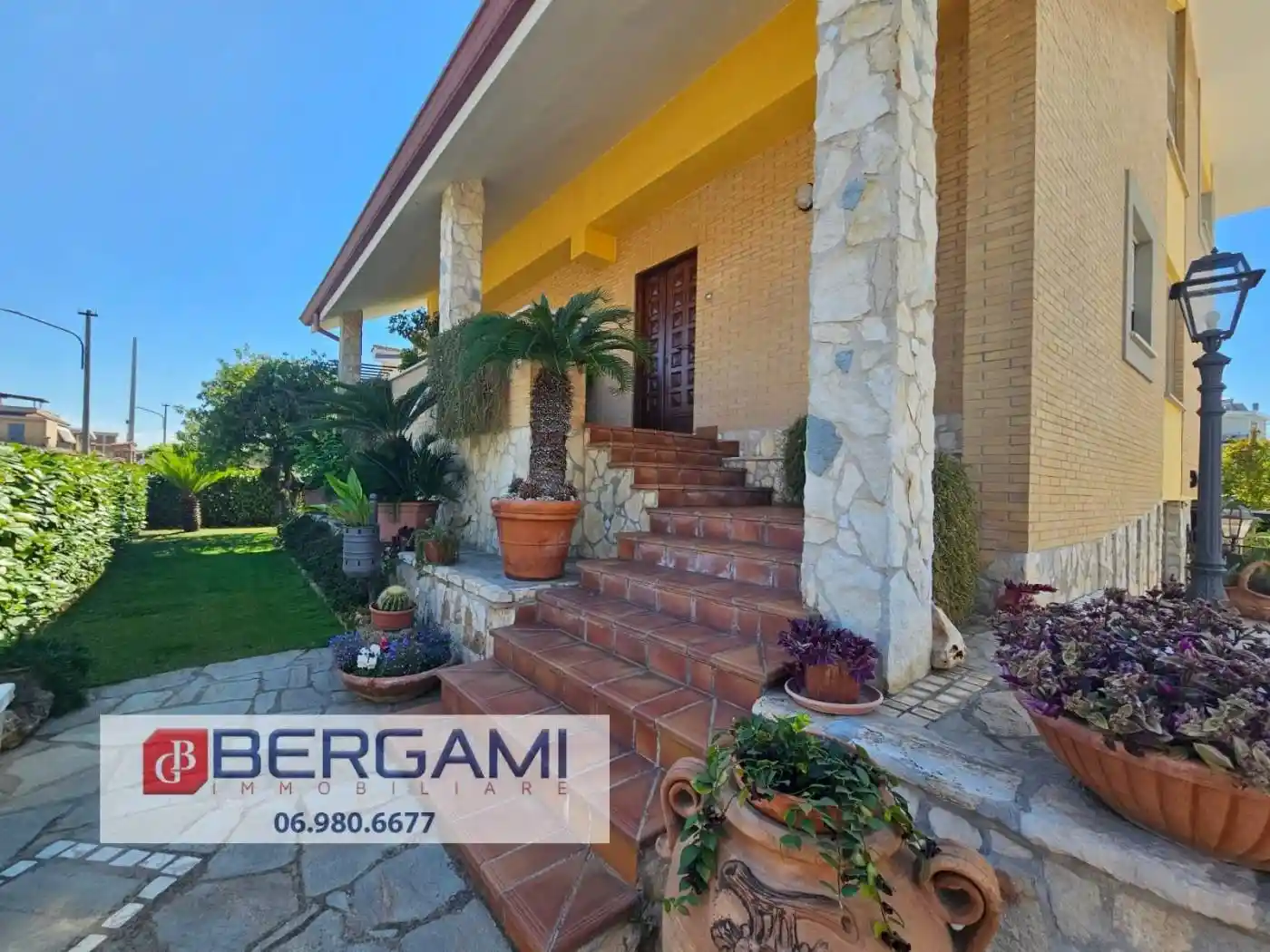 Villa in vendita a Nettuno