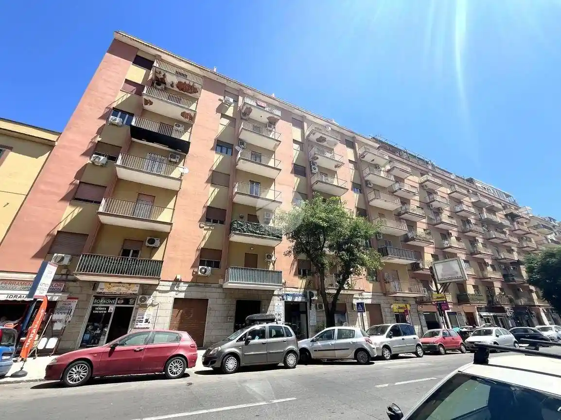Appartamento in vendita a Palermo