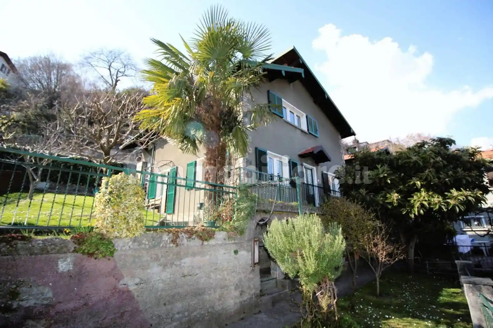 Villa in vendita a Plesio