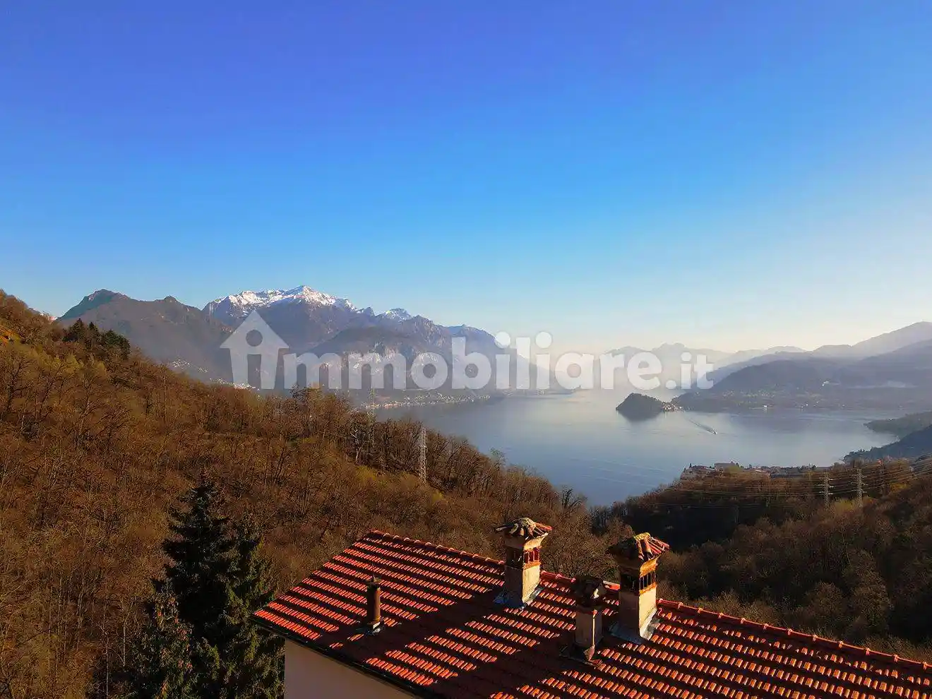 Villa in vendita a Plesio