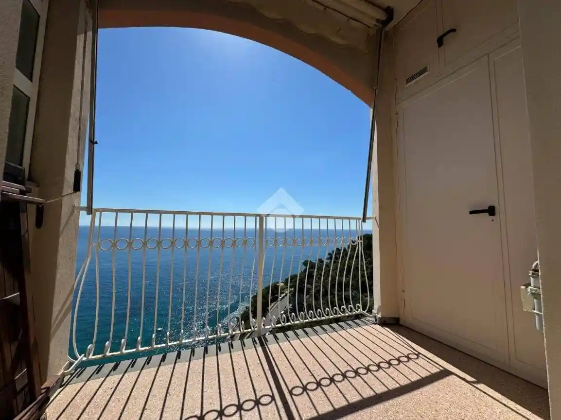 Appartamento in vendita a Bergeggi